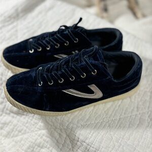 Tretorn Tennis Shoes 9